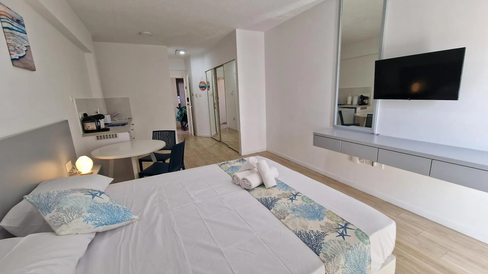 Apartment Kitieos Central Apts 100M From Finikoudes Beach Larnaca